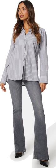 ONLY Onlblush Mid Flared Jeans Grey Denim L/30 ONLY Onlblush Mid Flared Jeans Grey Denim L/30