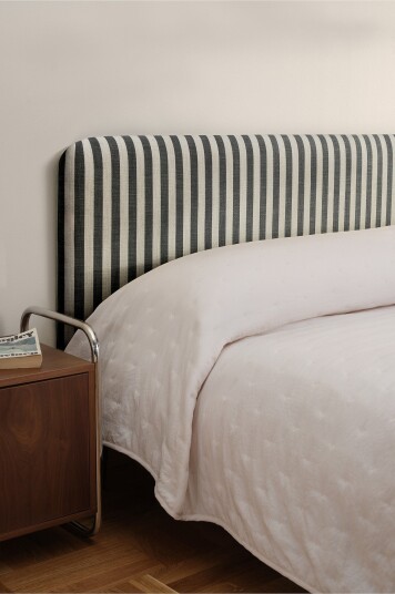 Jotex Sengegavl 180 Cm Svart/hvit stripet MOLTON 2245534010