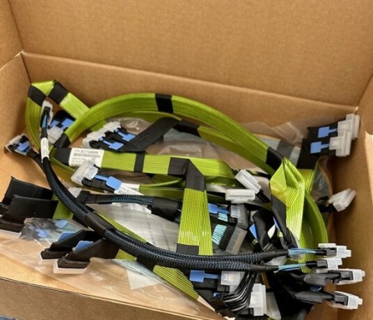 Lenovo storage cable kit