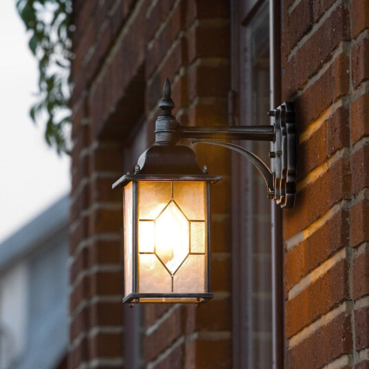 Konstsmide Milano vegglampe, ned - Svart Konstsmide Milano vegglampe, ned - Svart