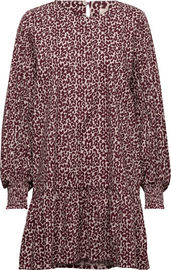 Munthe | Nikolaja | 34