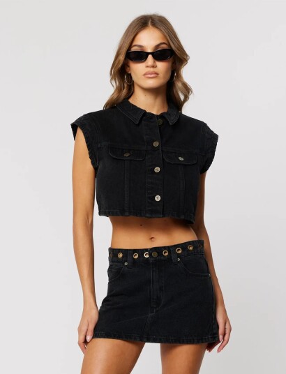 ABRAND My Rose Shacket Brie Eyelet Brie   Black   XS