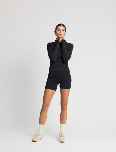 Rethinkit Studios Half Zip - True To Body - Black - XL Rethinkit Studios Half Zip - True To Body - Black - XL