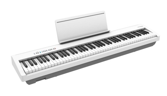 Roland FP 30X WH digitalpiano hvitt med Bluetooth. Bestillingsvare