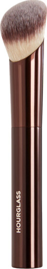 Hourglass Ambient Soft Glow Foundation Brush