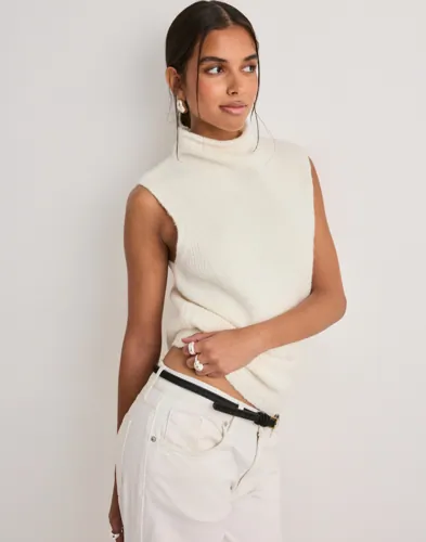 Neo Noir - Hvit - Odelia Knit Top