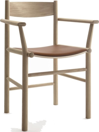 Nikari Linea Collection Akademia Spisestol med Armlener Lys Lakkert eik/Elmosoft 33004 Skinn Nikari Linea Collection Akademia Spisestol med Armlener Lys Lakkert eik/Elmosoft 33004 Skinn