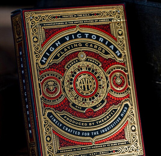 High Victorian Red Deluxe Kortstokk - Brettspill fra Outland