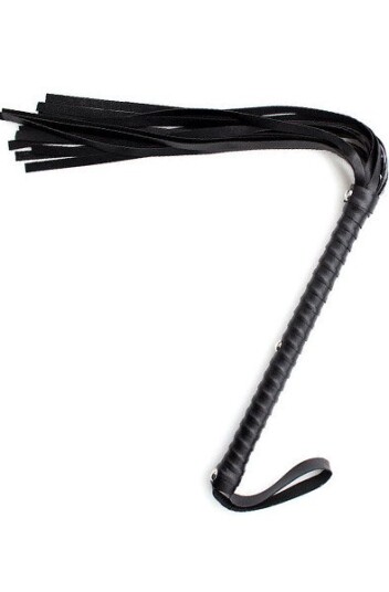 Ohmama Fetish Textured Handle Flogger