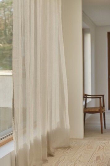 Jotex Voilegardin 1 lengde Ekstra Bred Beige CORINNE Kjøp Multifunksjonsgardiner hos Jotex Jotex Voilegardin 1 lengde Ekstra Bred Beige CORINNE Kjøp Multifunksjonsgardiner hos Jotex