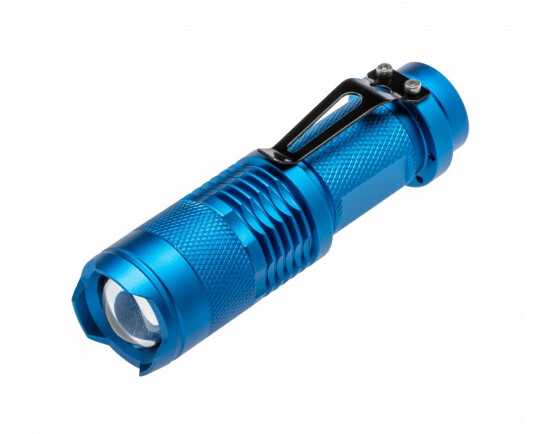 H??gert HT1E424 LED lommelykt, 5W, 250 lm, 200 m rekkevidde, IP20, 6400K (batterier ikke inkludert) H??gert HT1E424 LED lommelykt, 5W, 250 lm, 200 m rekkevidde, IP20, 6400K (batterier ikke inkludert)