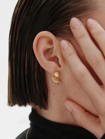 Kalevala Alluring Earrings Small Gold ONE SIZE Kalevala Alluring Earrings Small Gold ONE SIZE