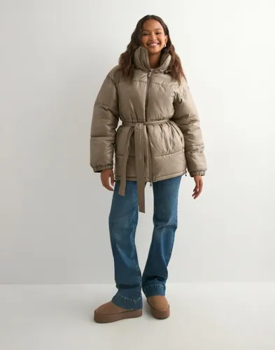 Nelly   Brun   Volume Precious Puffer Jacket
