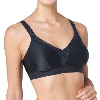 Triumph Triaction Studio Wellness N BH Svart E 85 Dame Triumph Triaction Studio Wellness N BH Svart E 85 Dame