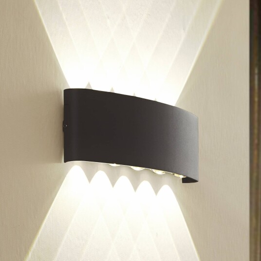 Lindby utendørs vegglampe Ithan, 5 lyskilder, grå, aluminium Lindby utendørs vegglampe Ithan, 5 lyskilder, grå, aluminium
