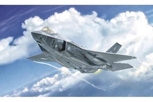 Italeri 1:72 F-35A Lightning II CTOL Modellbyggesett med Versjon 5 Dekaler
