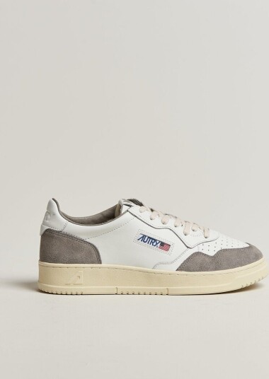 Autry Medalist Low Soft Leather/Suede Sneaker White/Cemento