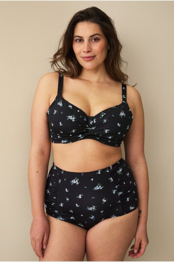 Ellos Plus collection   Bikinitruse med shaping effekt   Svart