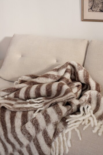 Jotex Pledd i Ullmiks Brun /naturvit ULLI 218776503151