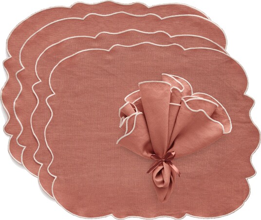 Decotique Gia Tekstilsett 4 bordbrikker + 4 servietter rosa/hvit