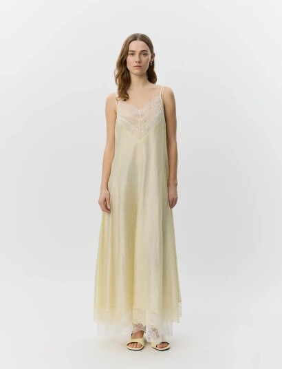 Sofie Schnoor Esmasw Dress With Lace Details   Yellow   40