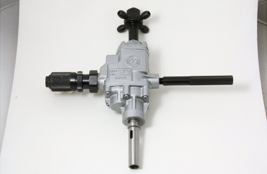 URD-22RR Kjegleboremaskin