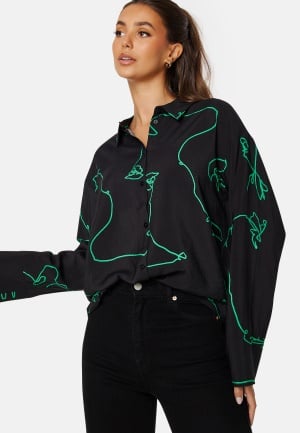 VILA Dogma Kino Shirt Black AOP: Kino Brig 42