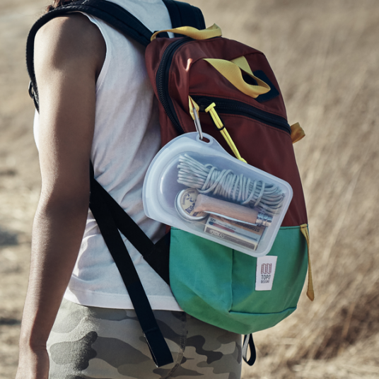 Stasher Go Bag Silikonpose med karabinkrok 532 ml Klar