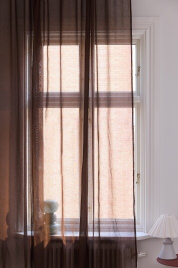 Jotex Gardin Med Lintekstur 1lengde Ekstra Bred sjokoladebrun LIZZIE 216722703220