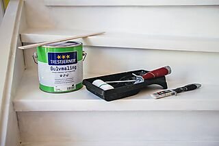 Trestjerner gulvmaling halvblank 068 liter a base