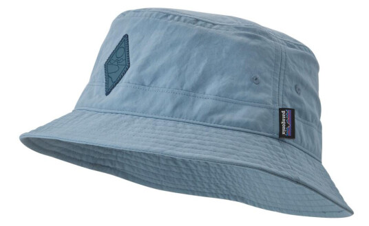 Patagonia Wavefarer Bucket Hat, Wcgy Wander Crest: Light Plume Grey, S Patagonia Wavefarer Bucket Hat, Wcgy Wander Crest: Light Plume Grey, S