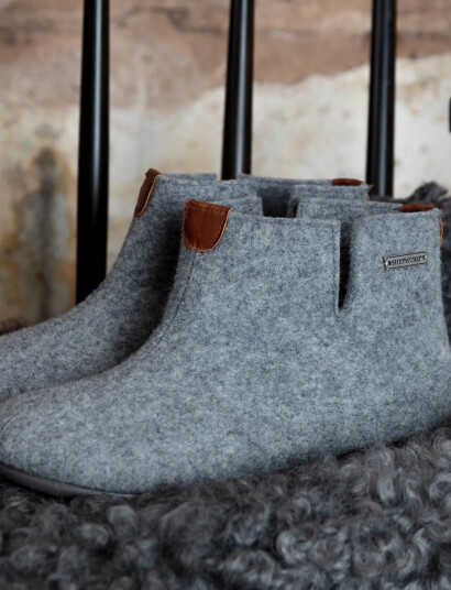 Shepherd Erik Toffel Grey 45 Shepherd Erik Toffel Grey 45