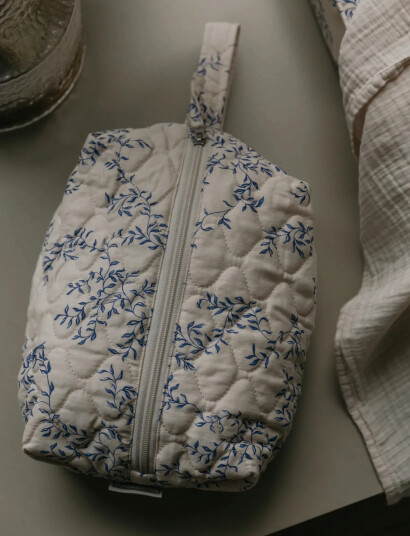 Garbo&Friends Satin Quilted Toiletry Bag Small 22x15x7 cm Jardim Blue
