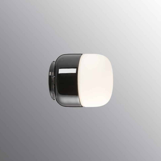 Ifø Electric Ifø Ohm 100/110 vegg/tak lampe 4W led 2700K IP44 - Svart/Opal glass