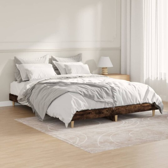 vidaXL Sengeramme røkt eik 140x190 cm konstruert tre