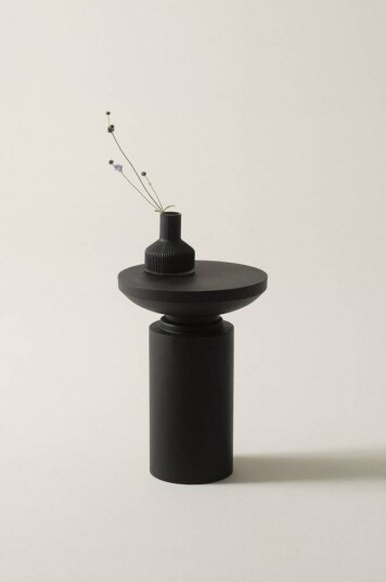 Jotex LOLISE sidebord, diameter 35,5 cm Svart 1668147-01-0 1697924-03-0
