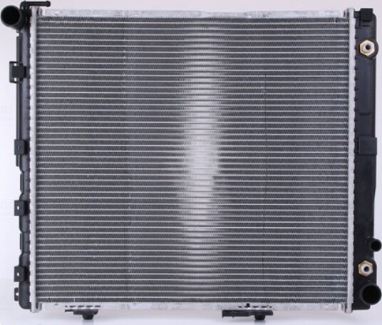 Radiator NISSENS 62699A