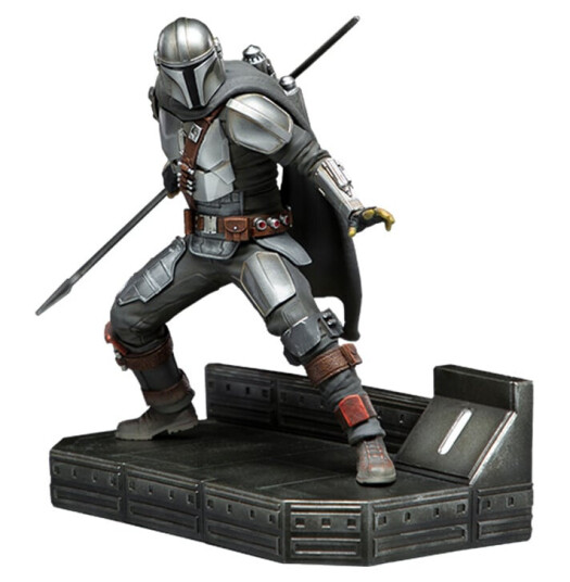 Star Wars The Mandalorian Statue