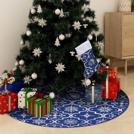 vidaXL Luksus juletreskjørt med sokk blå 122 cm stoff vidaXL Luksus juletreskjørt med sokk blå 122 cm stoff