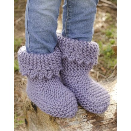 Plum Crumble by DROPS Design Tøfler Strikkeoppskrift str 20 34