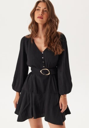 FOREVER NEW Danica Crinkle Textured Mini Black 40 FOREVER NEW Danica Crinkle Textured Mini Black 40