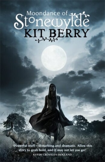 Moondance Of Stonewylde Av Kit Berry