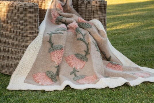 Frati Home Pledd Kokt Ull Fane Salmon 150x190