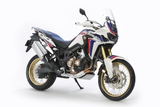 Tamiya 1/6 Honda CRF1000L Africa Twin Tamiya 1/6 Honda CRF1000L Africa Twin