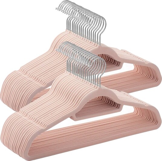 Fløyelshengere 50 pk rosa / tynne kleshengere / sklisikre hengere med roterbar krok