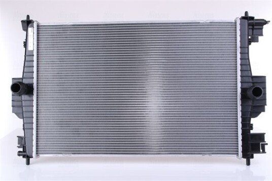 Radiator NISSENS 636012