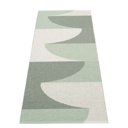 Pappelina Hill teppe Army/Misty Mint/Fossil Grey 70 x 180cm Pappelina Hill teppe Army/Misty Mint/Fossil Grey 70 x 180cm