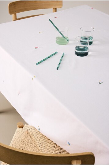 Jotex Brodert Duk Hvit/flerfarget FLEUR 213665801200