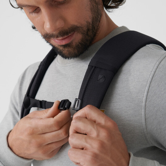 Fjellreven ULVÖ ROLLTOP 30 BLACK Fjellreven ULVÖ ROLLTOP 30 BLACK