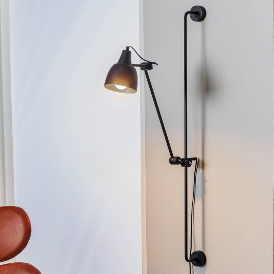 ALDEX 997 vegglampe med plugg 1 lyskilde svart ALDEX 997 vegglampe med plugg 1 lyskilde svart